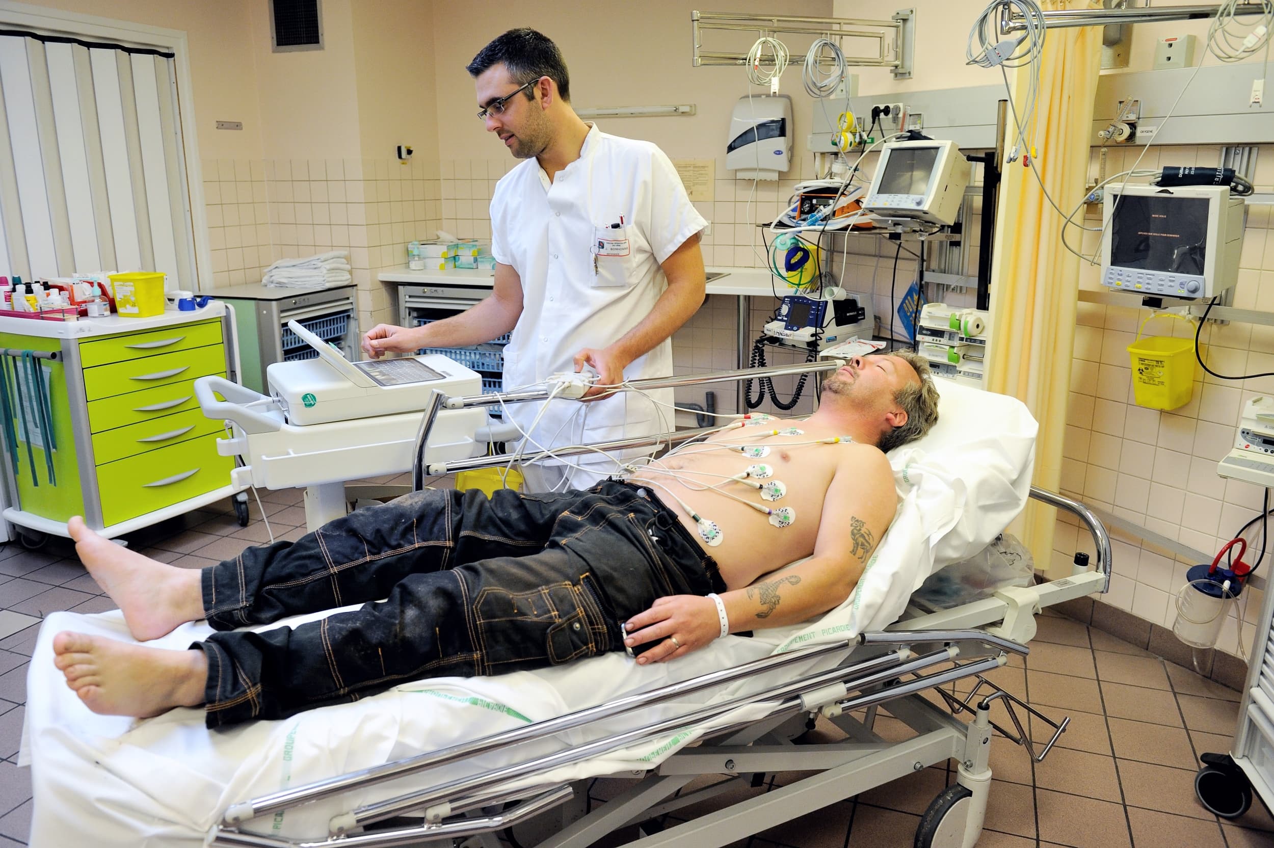 AI Screening Tool Outperforms Cardiologists at Detecting Silent Heart Disease from Standard ECGs