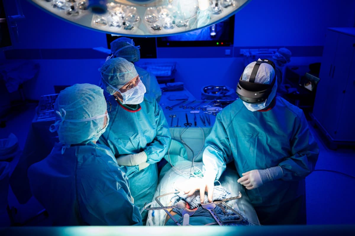 Physician AI Use Doubles in Three Years, But Trust Hinges on Performance Over Transparency